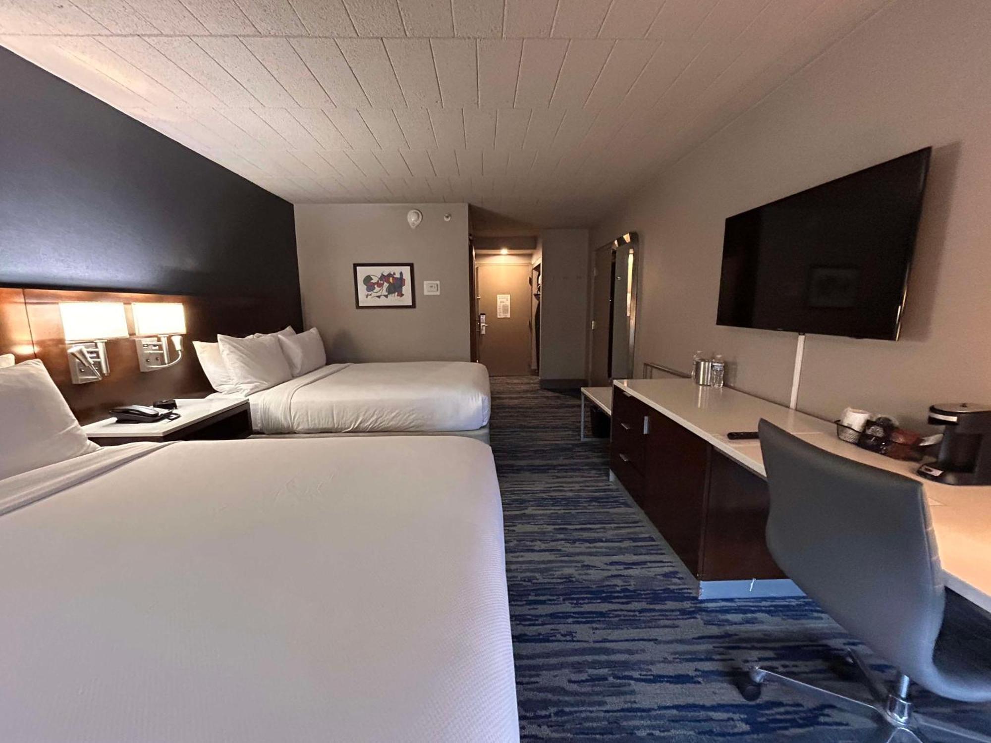 Skyline Hotel Detroit Airport, Surestay Collection By Best Western Romulus Exterior photo