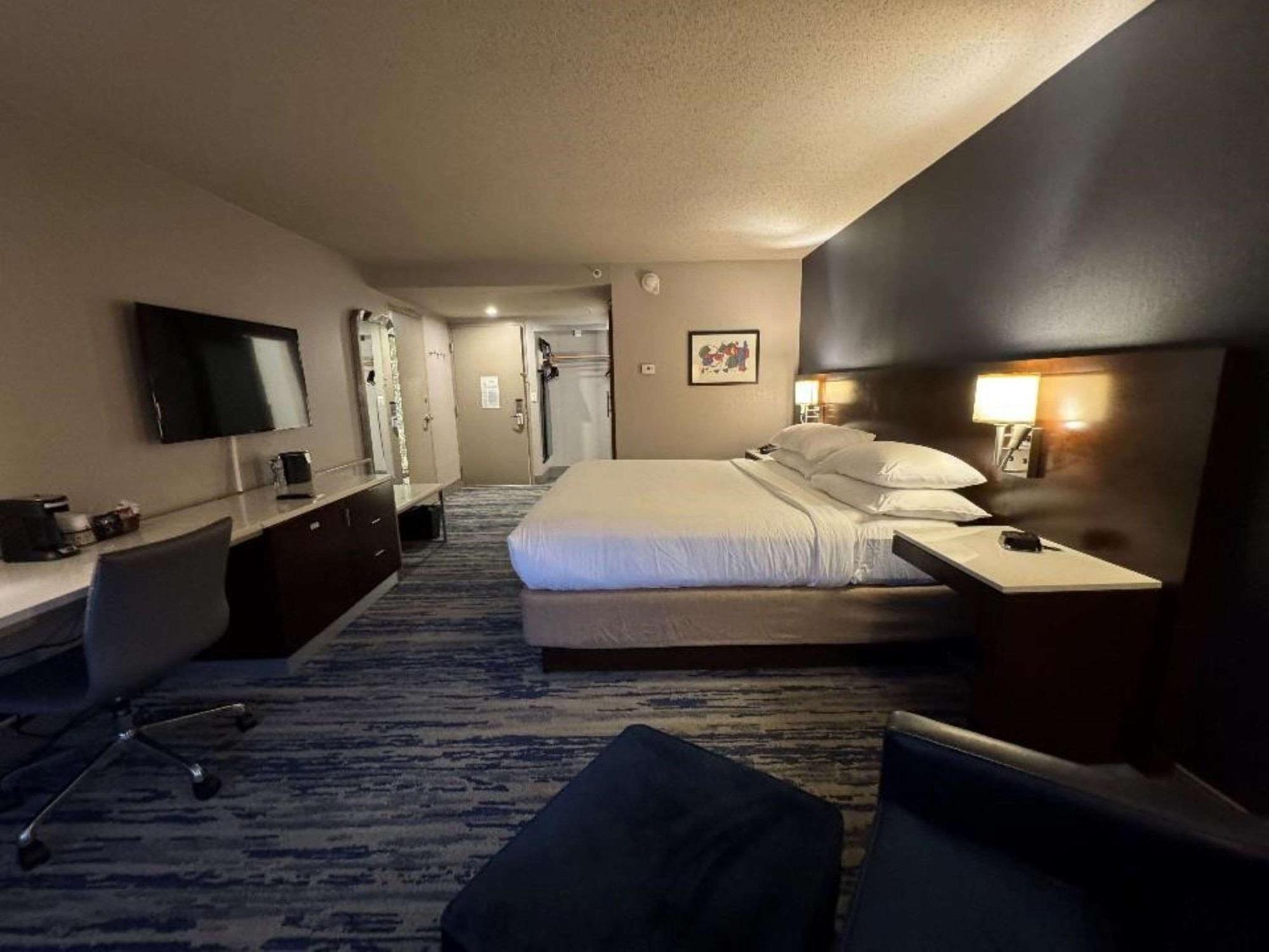 Skyline Hotel Detroit Airport, Surestay Collection By Best Western Romulus Exterior photo