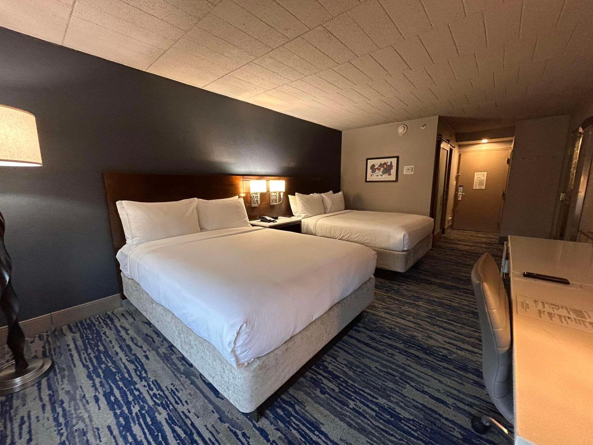 Skyline Hotel Detroit Airport, Surestay Collection By Best Western Romulus Exterior photo